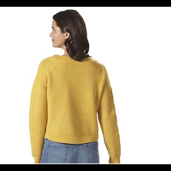 Ruby Finch Ballet Mustard Textured Sweater NWT - Picture 2 of 7